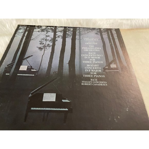 Classical Vinyl of Bach Concerto for 3 Pianos and Mozart's Concerto for 3 Pianos - Picture 4 of 11